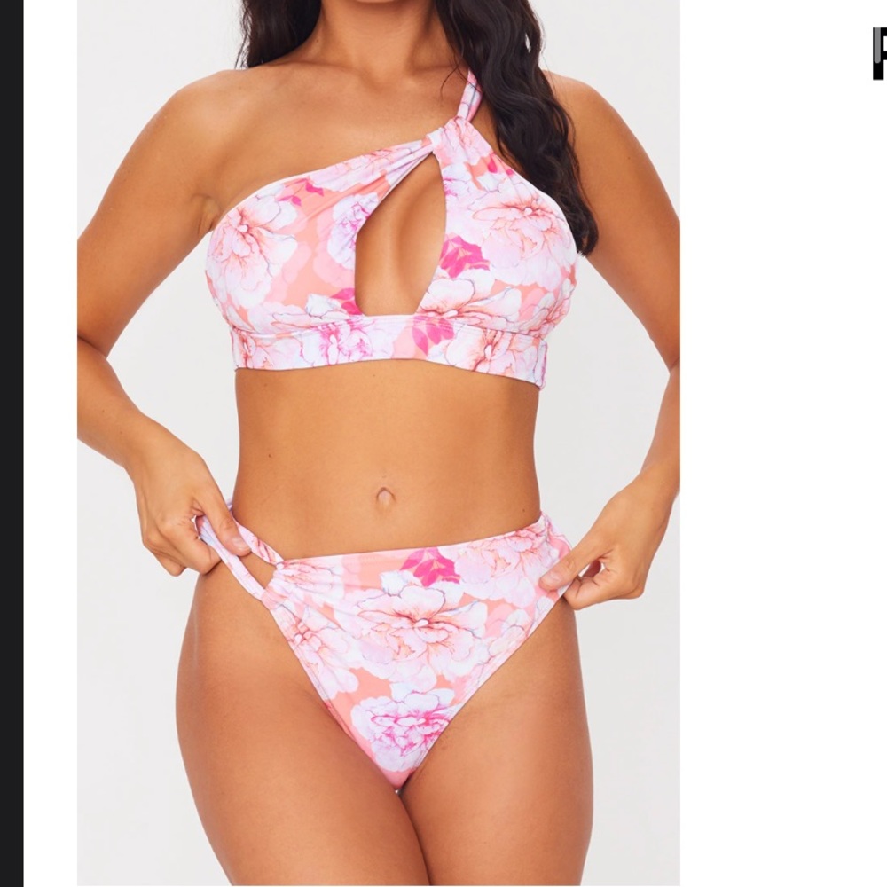 Pretty little thing bikini